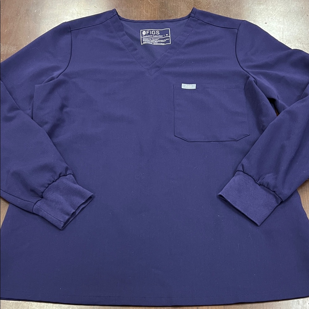 Womens Figs long sleeve scrub top
